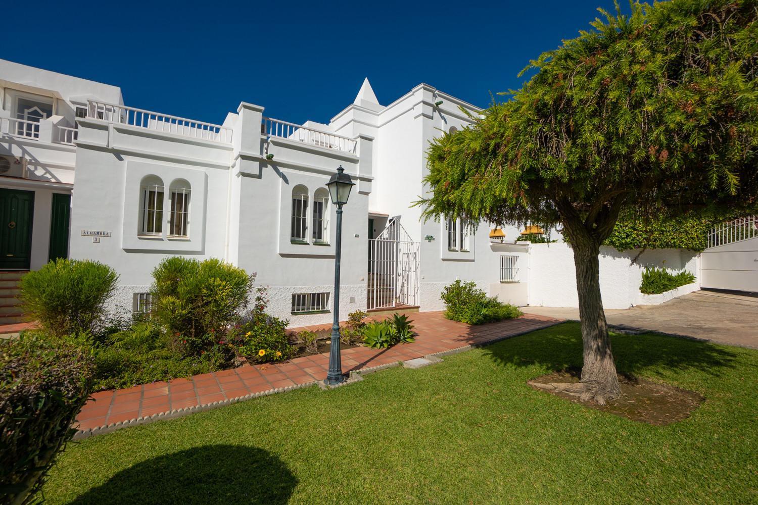Urb. Alhambra 3 Villa Nerja Exterior foto